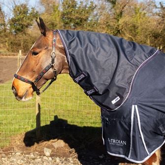 Gallop Trojan DURAPROOF 5 Point 150g Neck Cover (Navy)